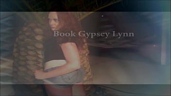 Gypsey lynn shows off that snatch