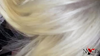 Essa loira é perigosa peitos enormes e tôda doida pelo novinho