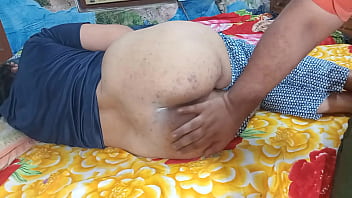 Indian doctor checking her beautiful pussy hindi webseries sex