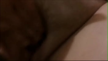 Femme poillu se fais jouir