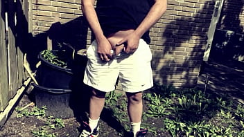 Small compilation of neo peeing outside