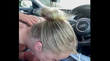 After missing the bus she ordered a taxi when she left home she forgot her card at home so she had to give the driver a blowjob as a reward for the ride