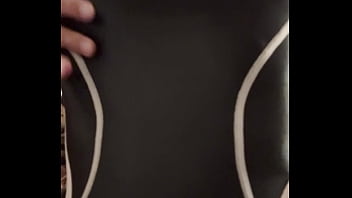 【個人撮影】素人の人妻に競泳水着を着させてぶっかけ