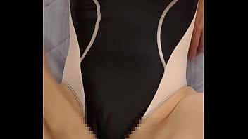 【個人撮影】素人の人妻に競泳水着を着させてぶっかけ