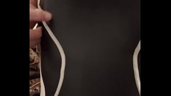 【個人撮影】素人の人妻に競泳水着を着させてぶっかけ