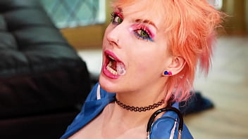 Fpov girl gets her pussy eaten