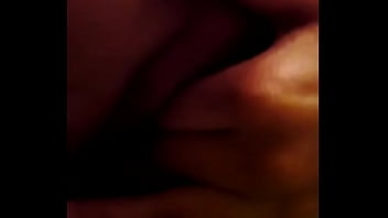 Le manda video a su novio masturbandose Le manda video a su novio masturbandose