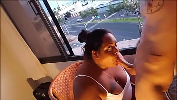 Bbw wants strangers to see her sucking cock