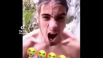 Galit na galit si jun jun