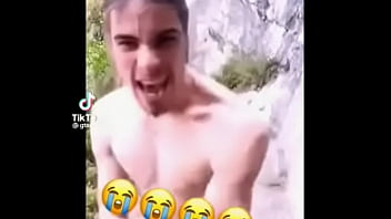 Galit na galit si jun jun