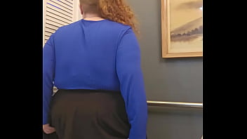 Secretary flashes again