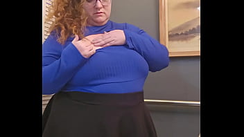 Secretary flashes again