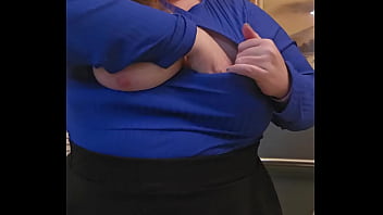 Secretary flashes again