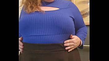 Secretary flashes again