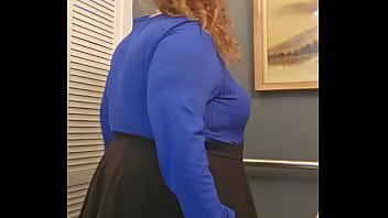 Secretary flashes again