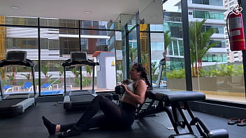 Smell my dirty bush and my sweaty ass after training