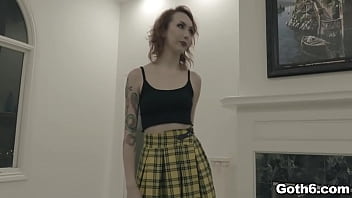 Emily shakes her plump ass in small hands hard rock cock