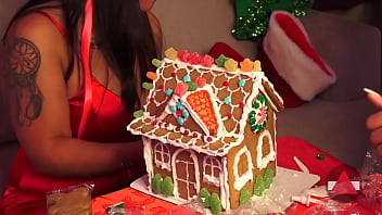 Edible building made of spice part to