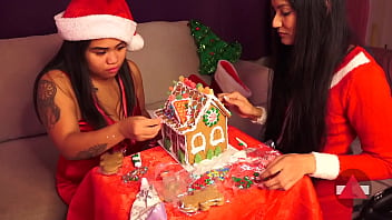 Edible building made of spice part to