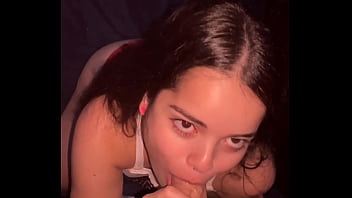 Debora mendes engole pau grande de wellington ribeiro no pov com calcinha vermelha e cavalgada invertida