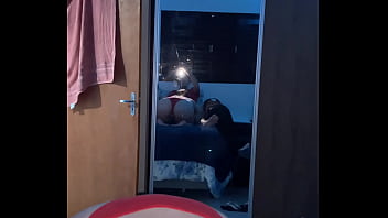 Debora mendes engole pau grande de wellington ribeiro no pov com calcinha vermelha e cavalgada invertida