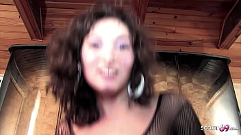 Deep amateur assfuck with spanish girl behind the scene