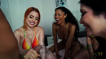 Five girls blow teddy tarantino alexa payne eden west honey bunny sydney paige mayara lopes s1e22