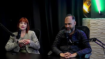 Foi vendado em uma cena tudo mudou nesses últimos dois anos e virou uma marca e a revista sexy reh queen & kstro watch sheer red