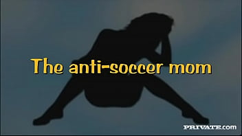 Lesbians sammie rhodes and sasha grey use a butt plug for anal sex