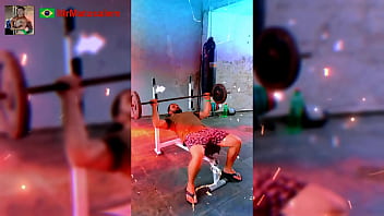 Já pensei em desistir mil vezes mas uma voz dizia continua