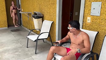 Fui na festa de swing e 2 amigas me chamaram pro quarto