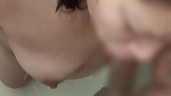 Mamita quiere mamarte tu rica verga pero no aguanto la ganas mamiflorecita te amó