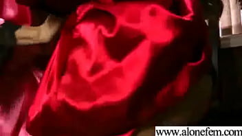 Freak amateur girl insert toys in her pussy movie 21