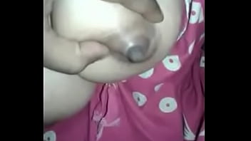 Desi girlfriend boobs pussing