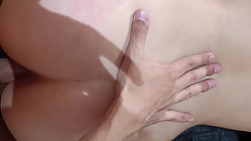 Así lleve a mi novia mexicana a dar el grito en el hotel