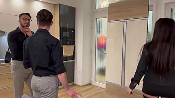 Double penetration for the real estate agent – pussy and ass destroyed during visit