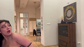 Double penetration for the real estate agent – pussy and ass destroyed during visit