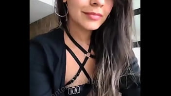 Con actitud porqué es lunes tengo muchas calorías acumuladas y me siento toda una hot wife #lunesdemotivaci