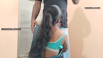 आंटी की चूत को बेलन डालकर चोदा आंटी की चूत को बेलन डालकर चोदा