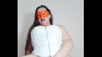 Esposa puta latina se masturba y se graba para los amigos de su marido en illinois usa 1