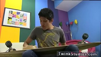 Watch Video Hot Young Gay Friend's Brothers Guy Anal B Porn Tube thumbnail