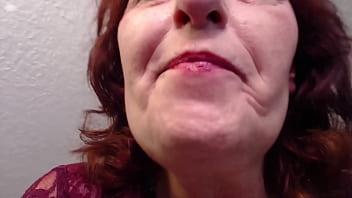 218 pretty mature dawnskye is horny and breaking in brand new wand vibrator