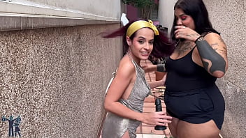 Public sex with the small woman fucking the chubby girl