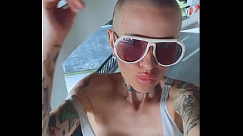 Bald girl wishes you a great day