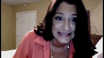 Milf reveals her tits while she talks