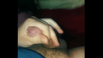 Había un chico que me gustaba mucho de mi trabajo de hace mucho tiempo que quería terminar clavada por el sexo oral y vaginal porno casero chileno