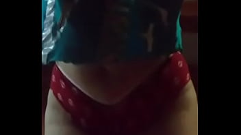 Me acompañas estoy sola