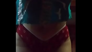 Me acompañas estoy sola