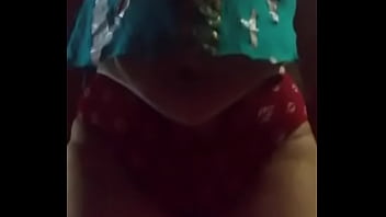 Me acompañas estoy sola