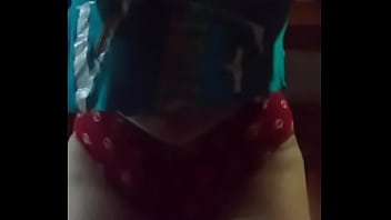 Me acompañas estoy sola